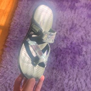 Sketcher slides, never been worn